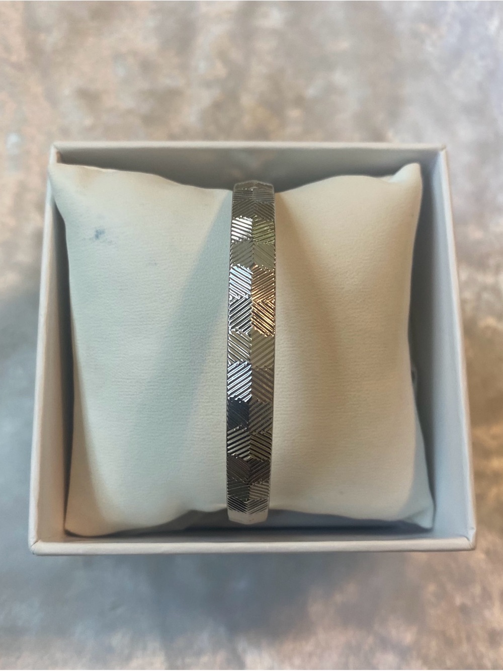 🍀Monet Silver Geometric Engraved Bangle Bracelet